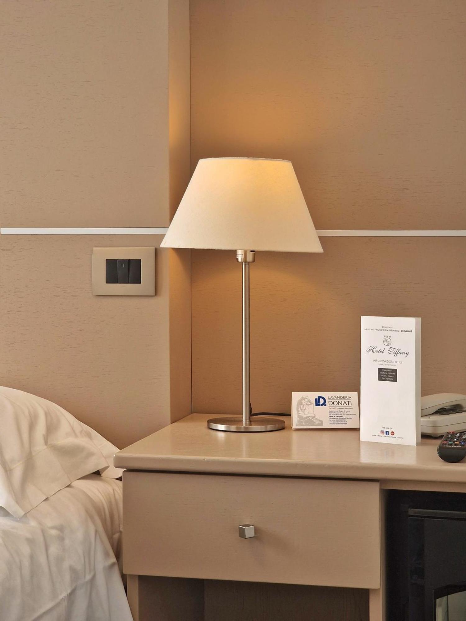 Hotel Tiffany Marina di Massa Extérieur photo