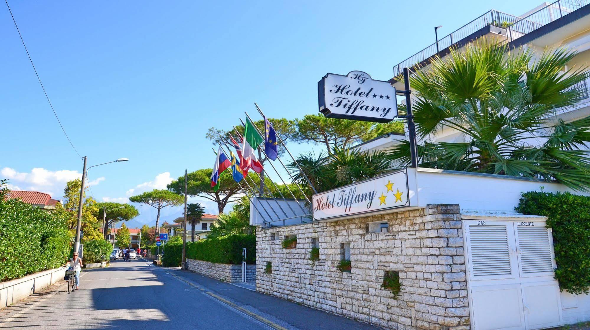 Hotel Tiffany Marina di Massa Extérieur photo